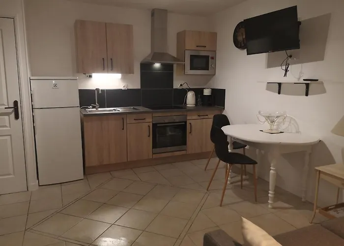 Holiday home 2 Pieces Avec Terrasse Proche Et Commerces Ouistreham